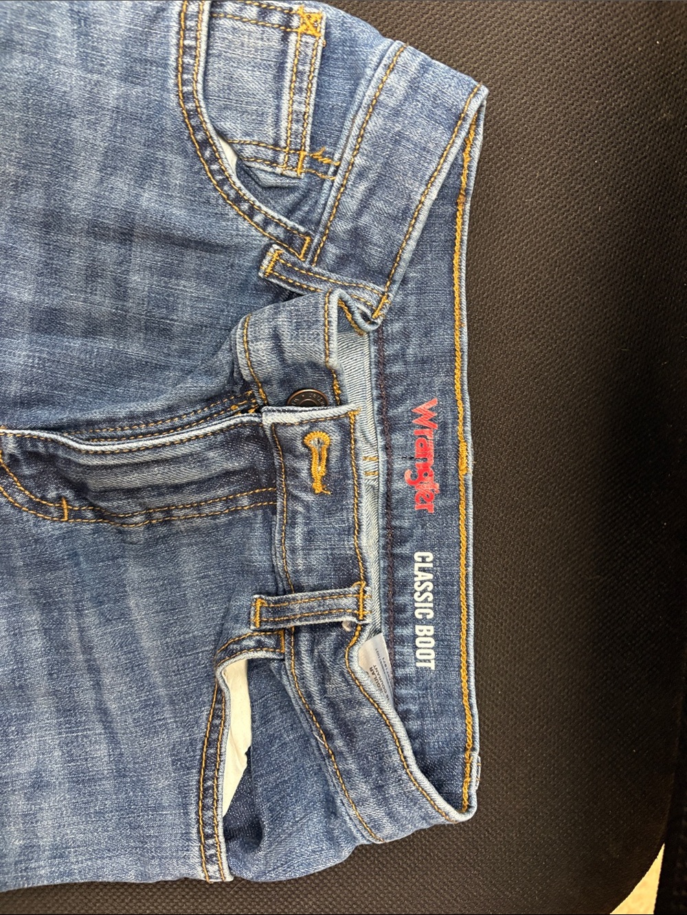 Wrangler Women's Bootcut Jeans in Faded Blue